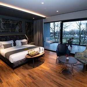 Deluxe Zimmer mit Kingsize-Bett